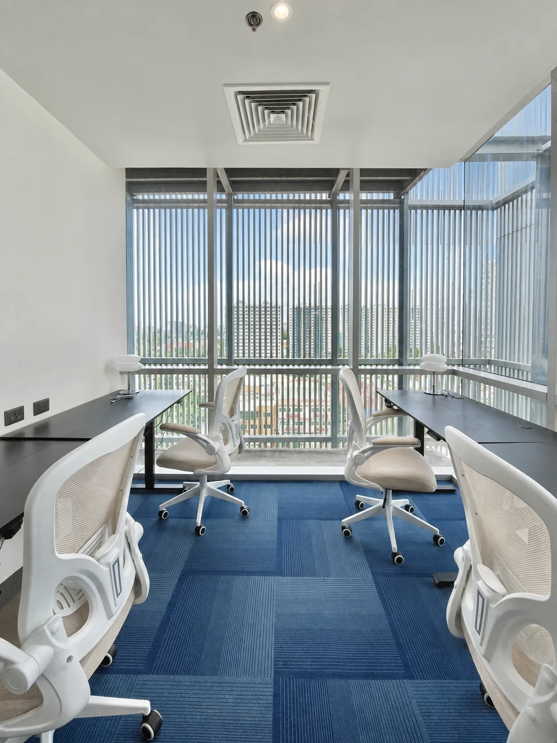 Tenacity Office (4 Seats)
